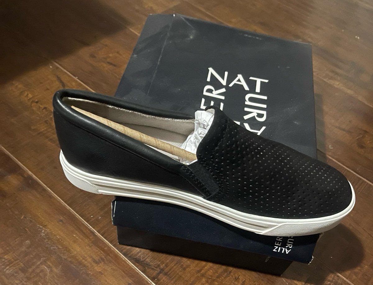 MARIANNE SLIP ON SNEAKER