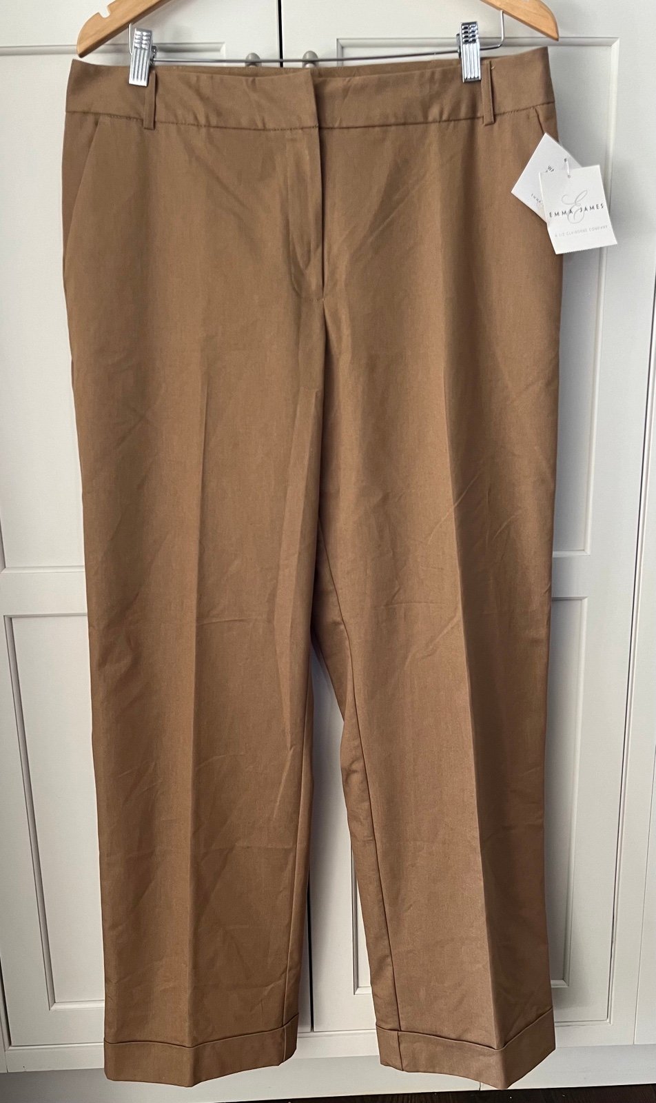 Emma James a Liz Claiborne company pants Sz. 14 beige wide leg NWT