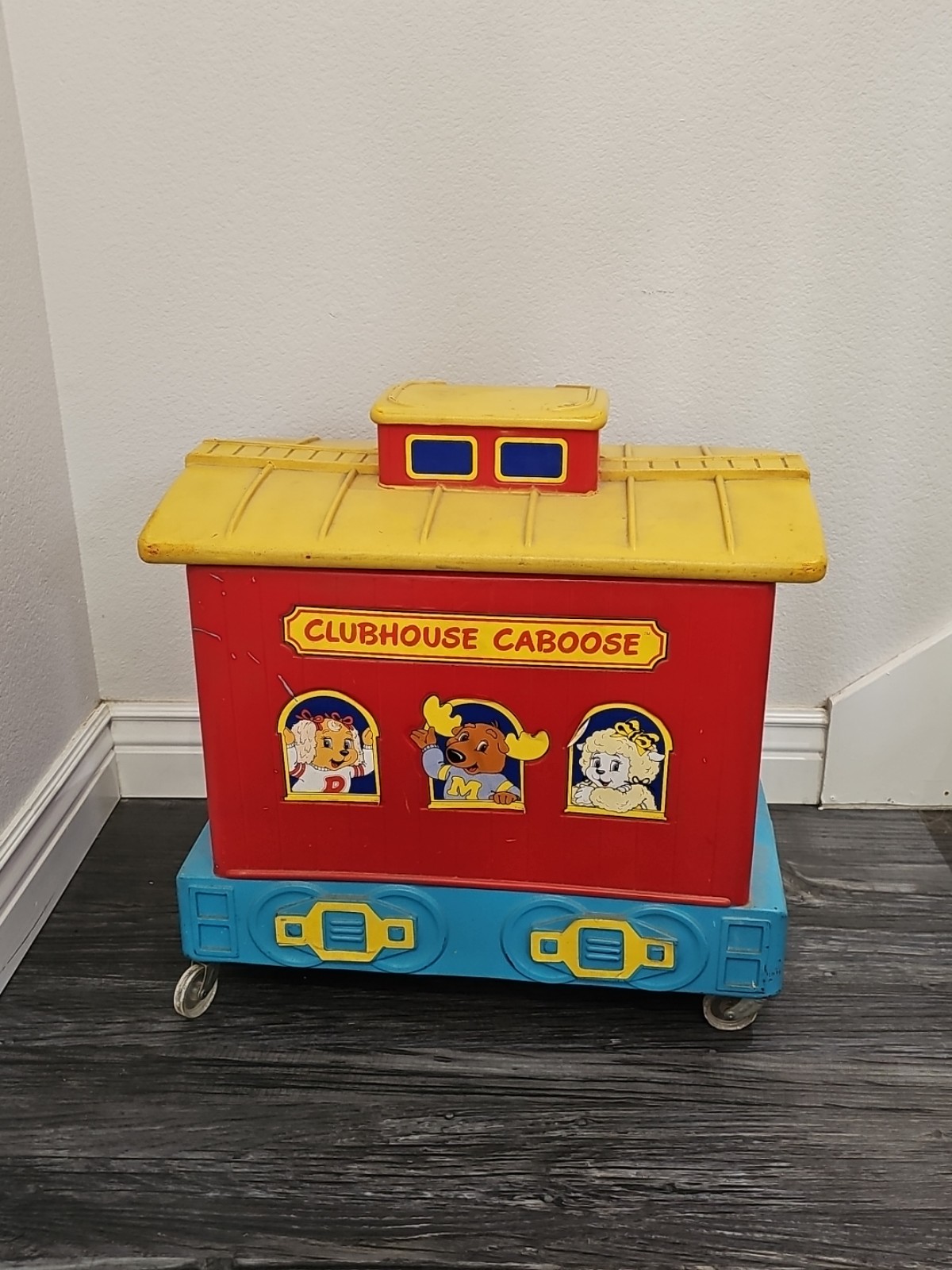Vintage Extremely Rare The Get Along Gang Clubhouse Caboose Kids Toy Box