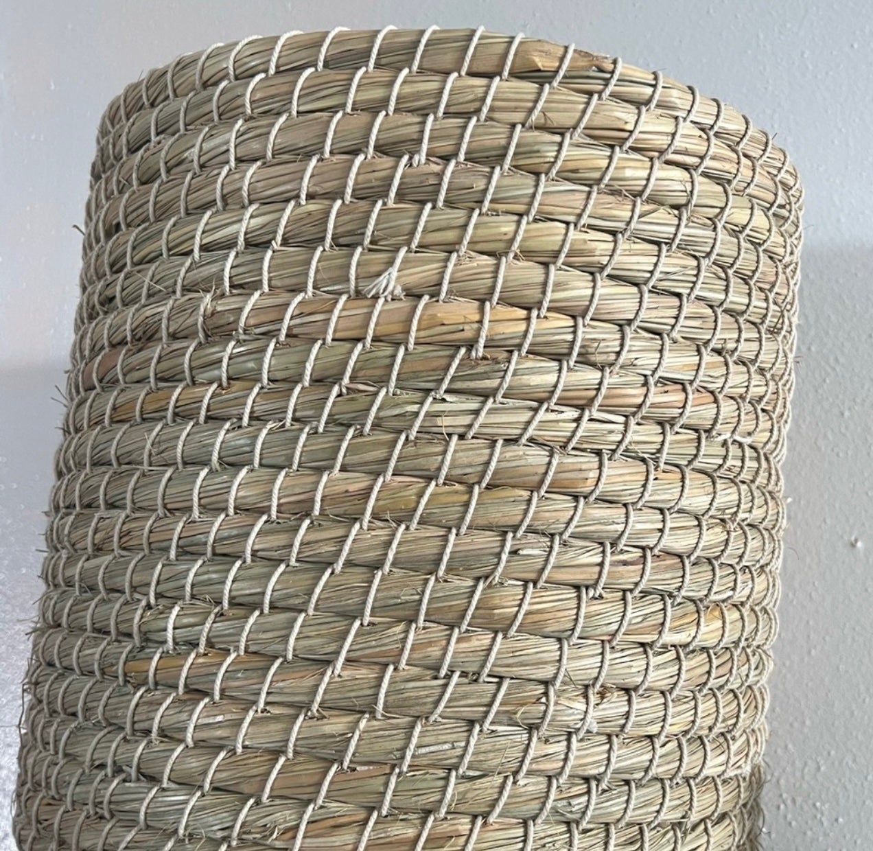 Charleston Sweetgrass Basket made in Charleston