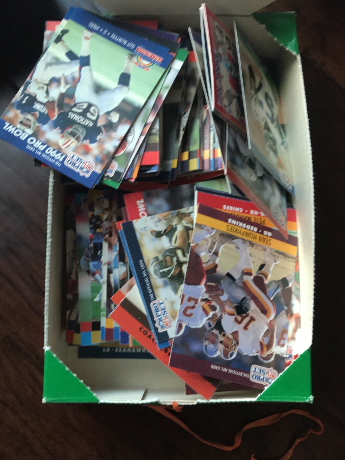 Lot of NFL cards Marino Pro set 1990