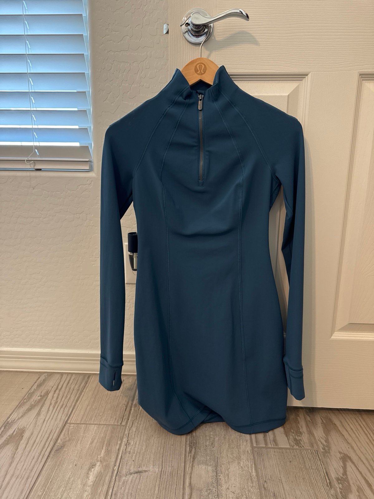 Lululemon define dress