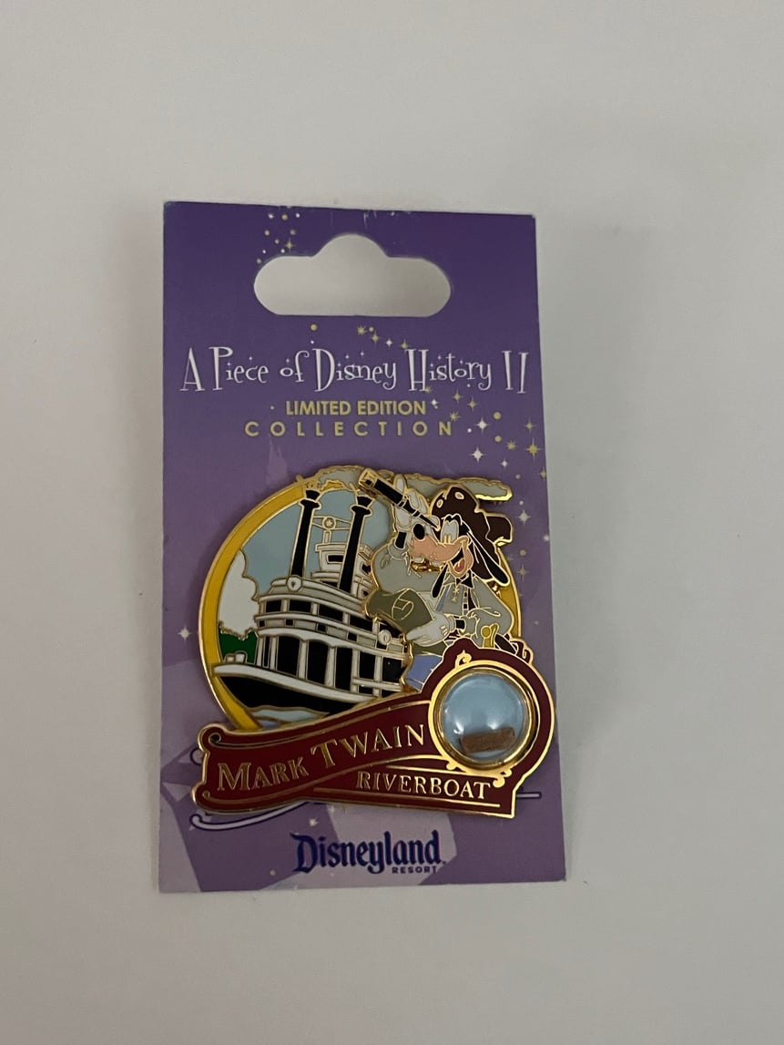 Piece of Disney History Mark Twain Goofy Pin