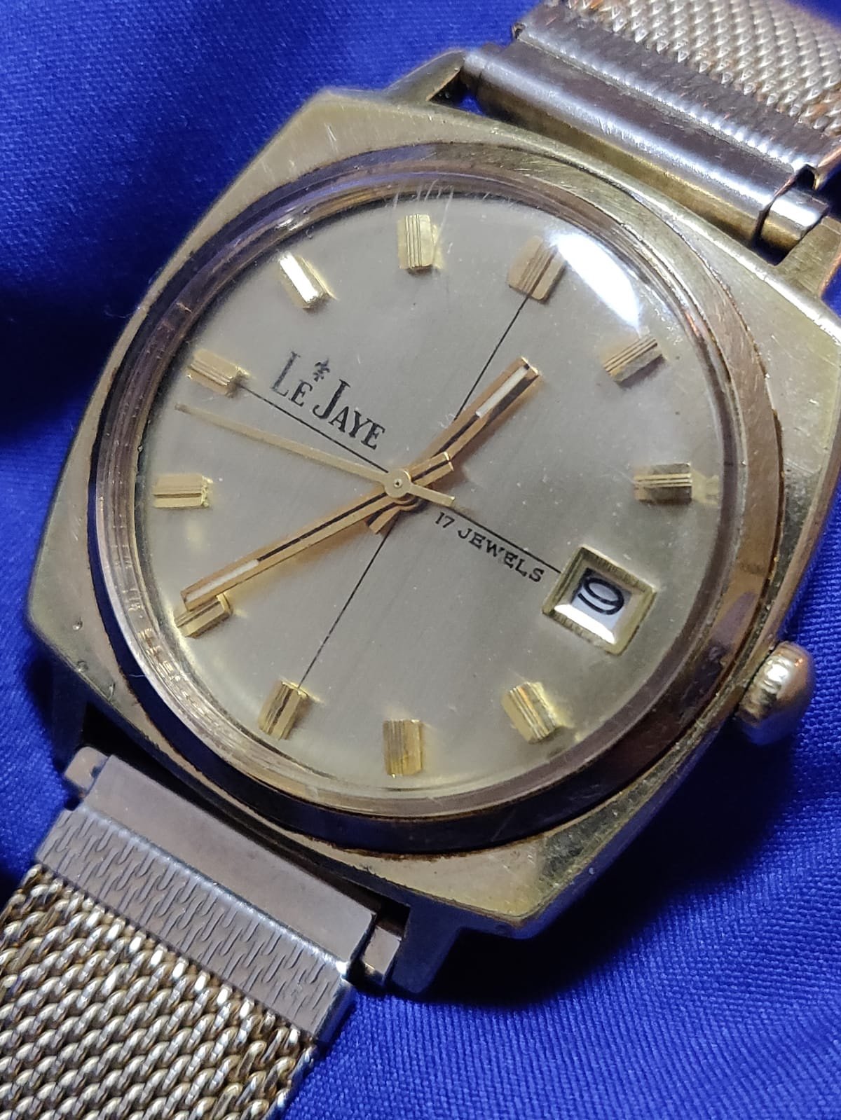 Le Jay Vintage Gold Tone Tank Men's Watch Manual Wind Running Needs Service