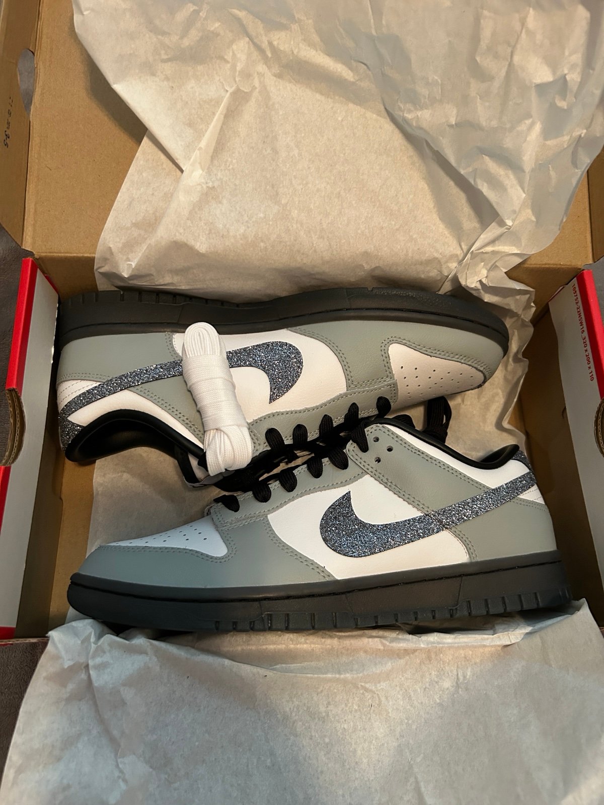 Nike Dunk Low 'Glitter Swoosh' Smoke Gray Sneakers, Size 10 men BNIB HQ3462-191