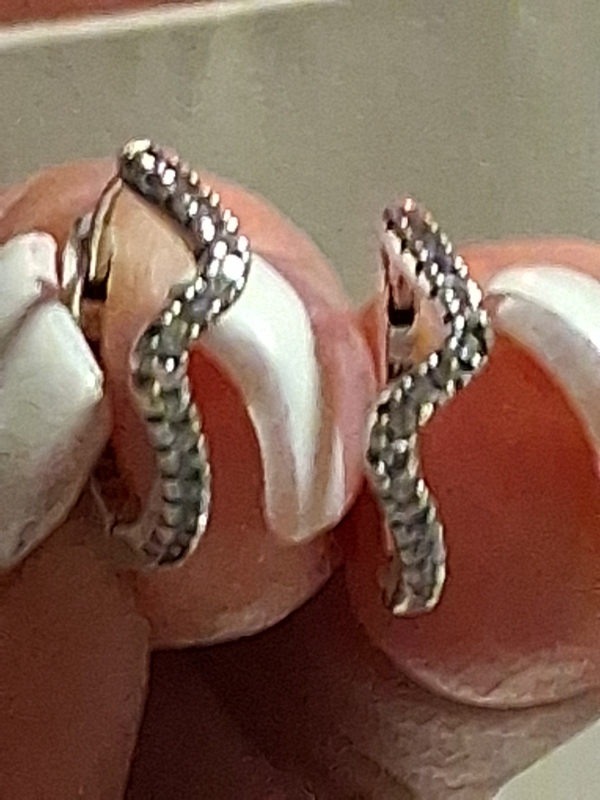 Pandora authentic brand new timeless sterling silver pave wave hoop earrings
