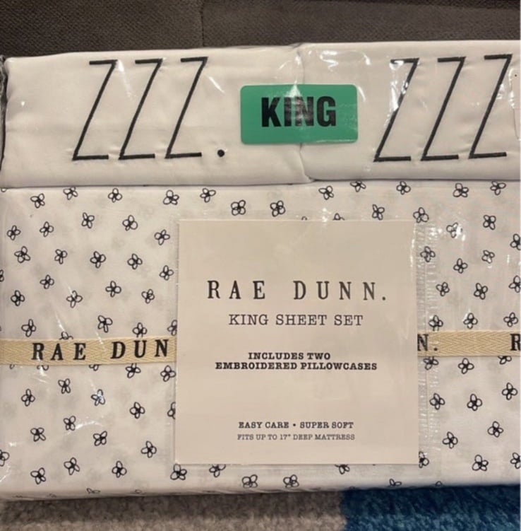 Rae Dunn KING bed sheet
