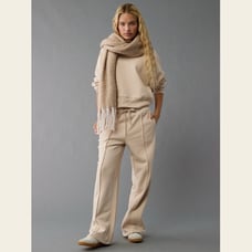 AE Everyday Luxe Wide-Leg Sweat pant!