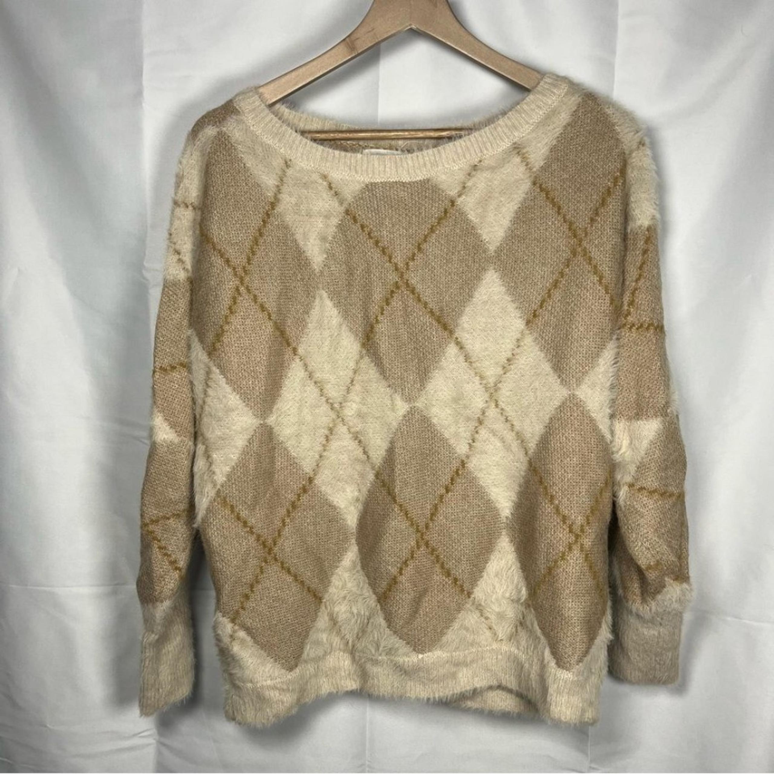 Maurice’s sweater women’s medium
