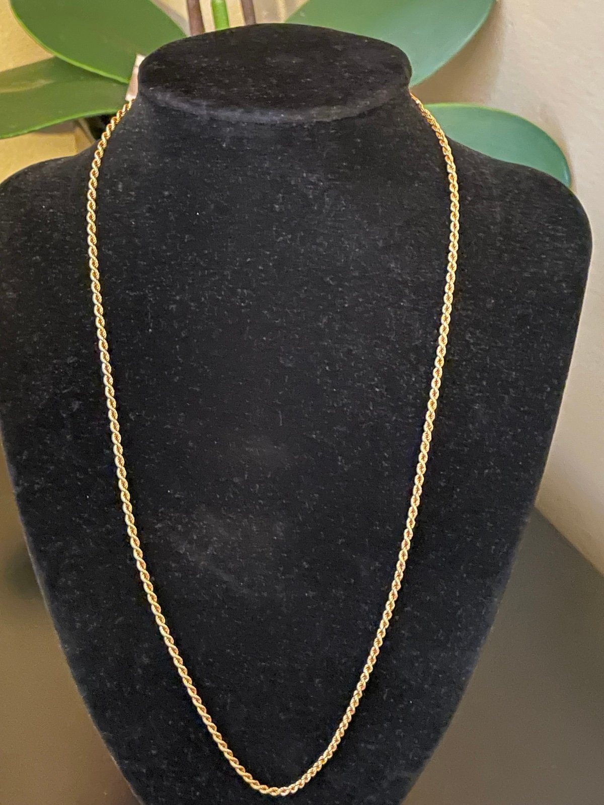 18k 750 Italian gold necklace