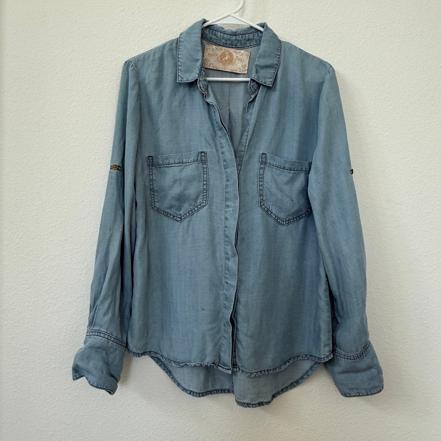 BELLA DAHL Button Down Shirt Light Chambray Tencel Relaxed Fit Pocket Top M