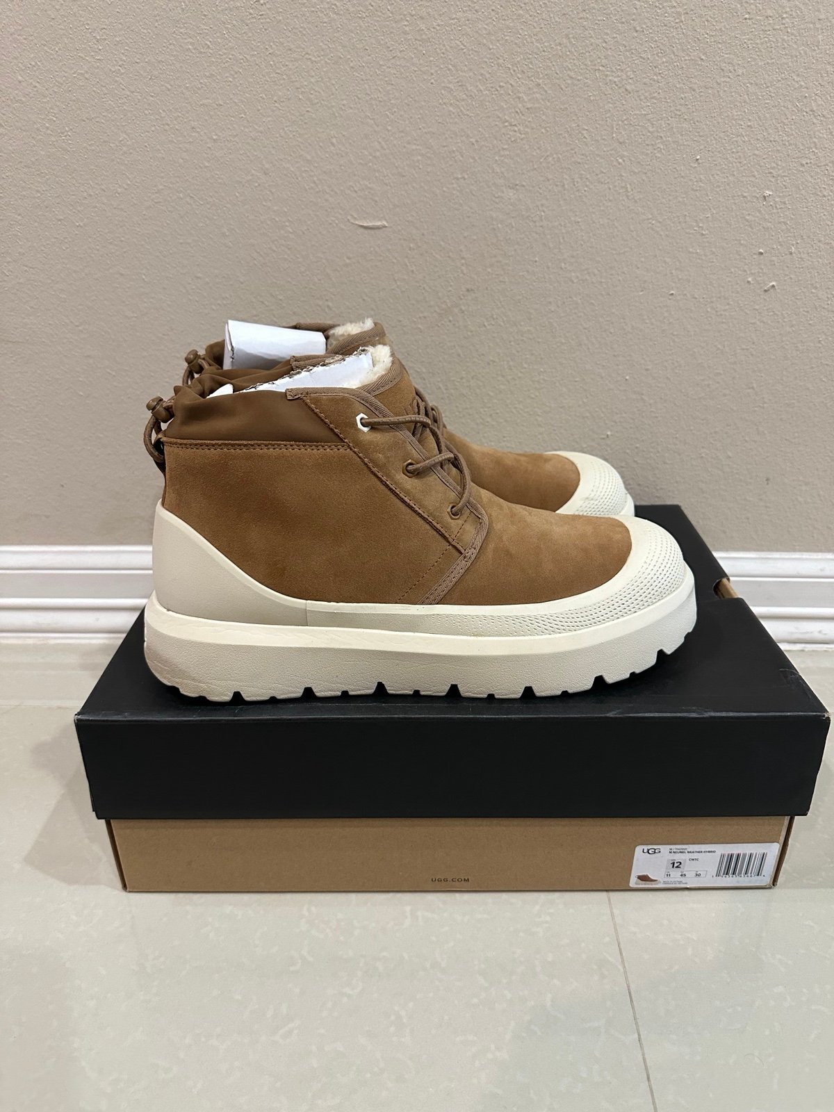 UGG Men's NEUMEL WEATHER HYBRID Chestnut / Whitecap Suede Boots US 12