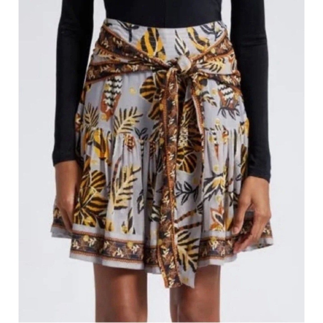 Farm Rio NWT Silver Floral Tapestry Mini Skirt Women’s Size Medium Party
