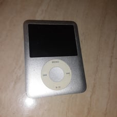 Apple iPod Nano 2nd Generation 4GB Graphite