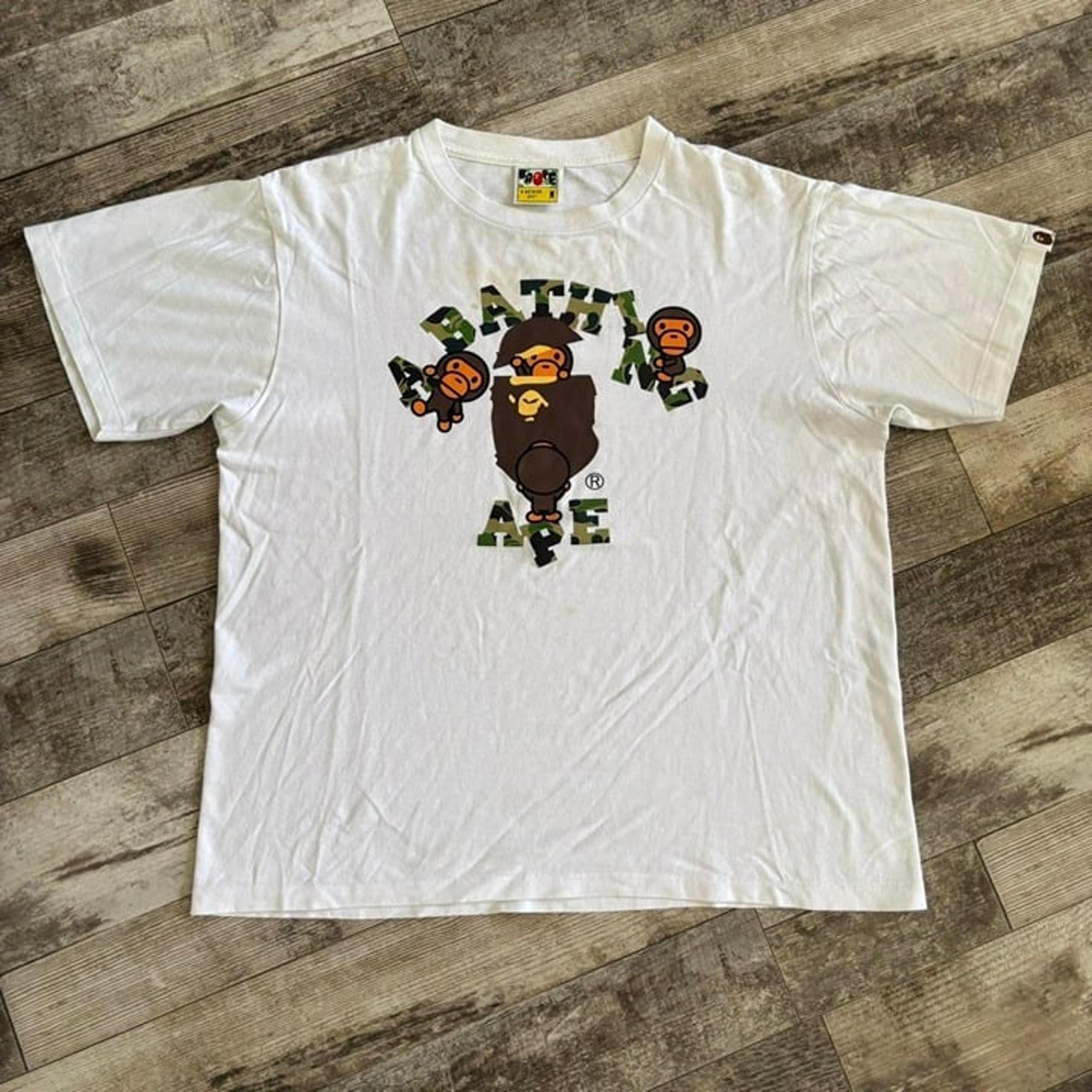 Vintage Y2K Bape Baby Milo College Graphic Tee Shirt Size Medium