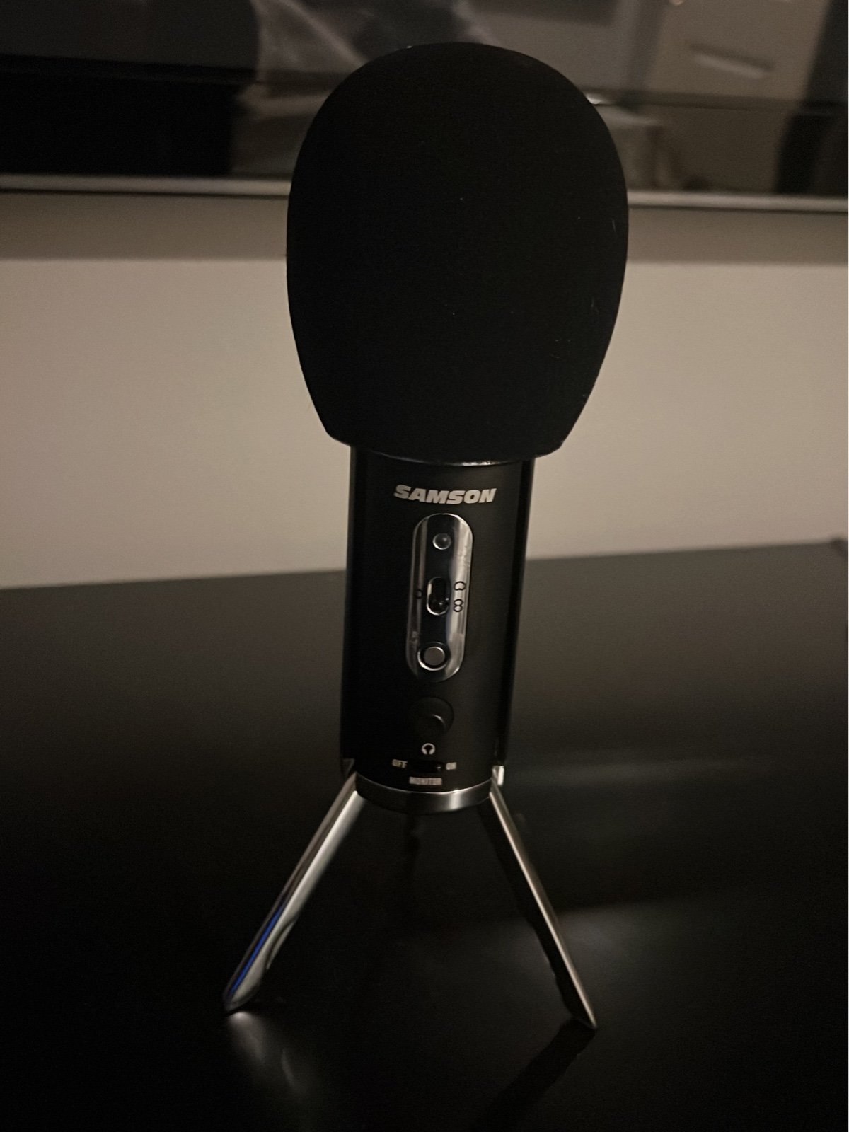 Microphone
