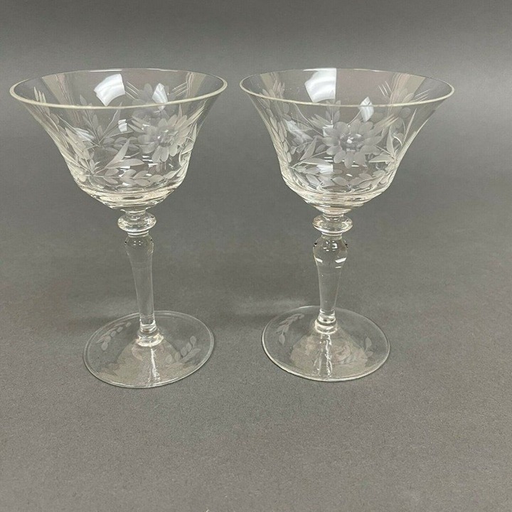 Clear tall cocktail glass