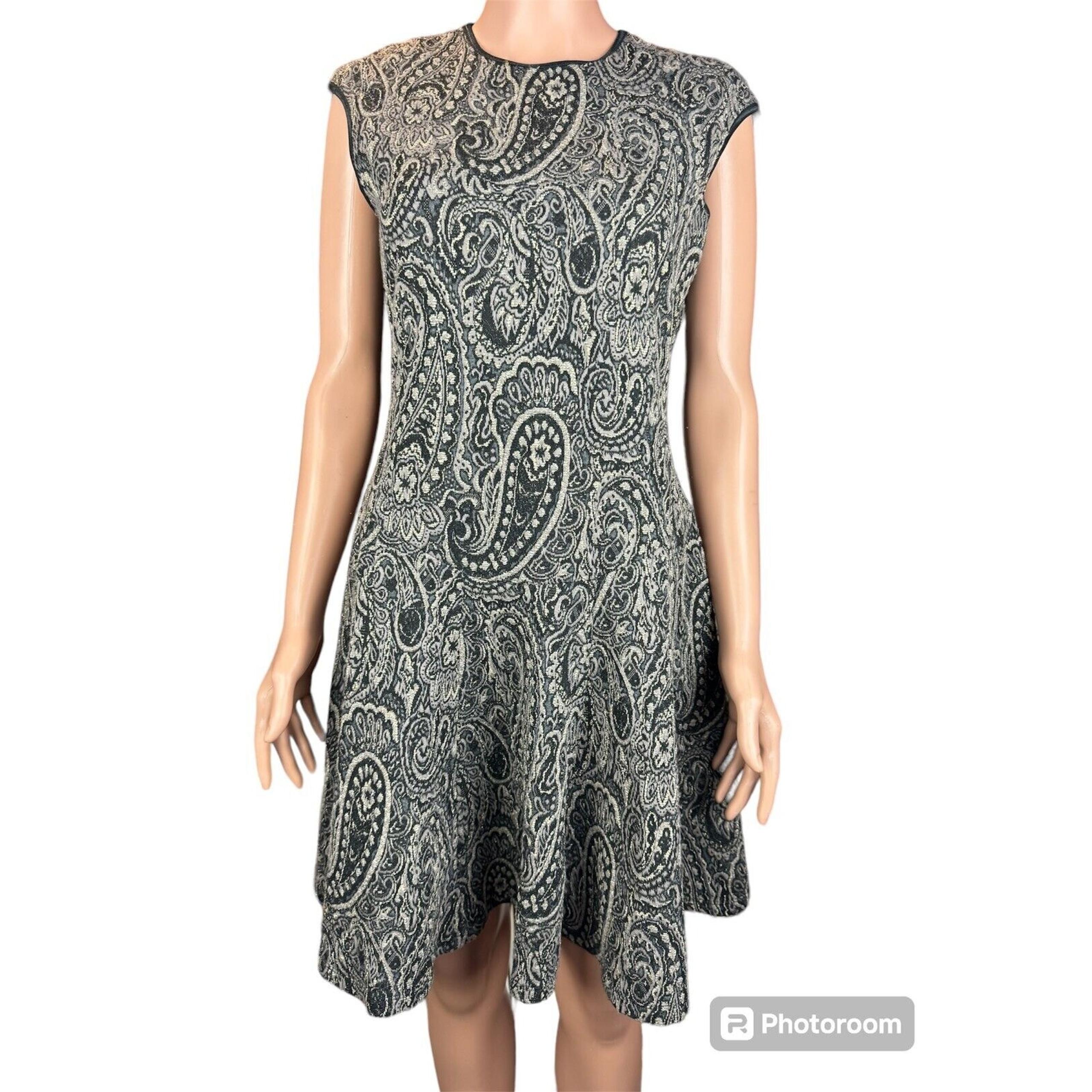 Gabby Skye Dress Womens Size 6 Black Gray Paisley Sleeveless Jacquard Mini Dress