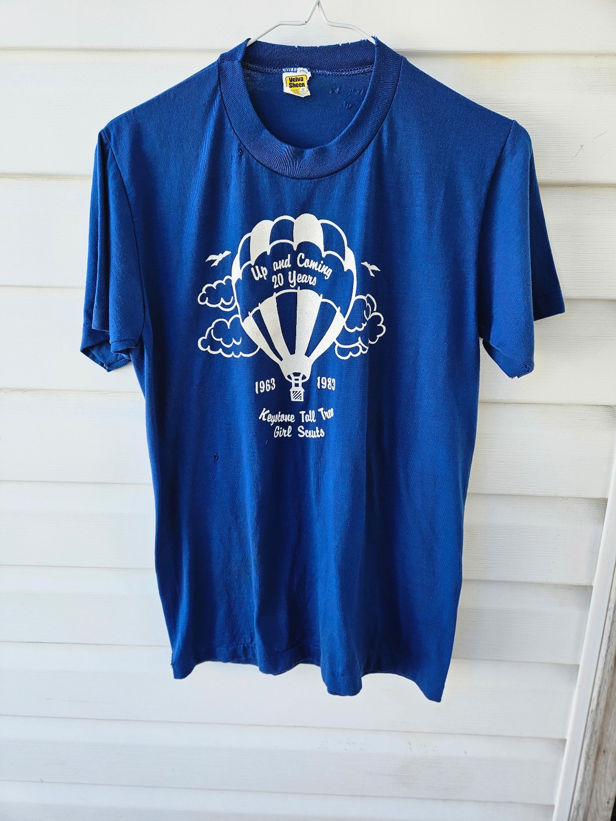 Vintage 1983 Girl Scouts “Up and Coming 20 Years” T-Shirt – Keystone Tall Tree