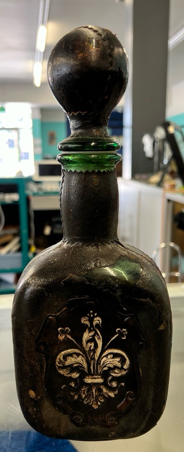Vintage LEATHER WHISKY DECANTER Italian Leather Brass Fleur De Lis RARE Luxury