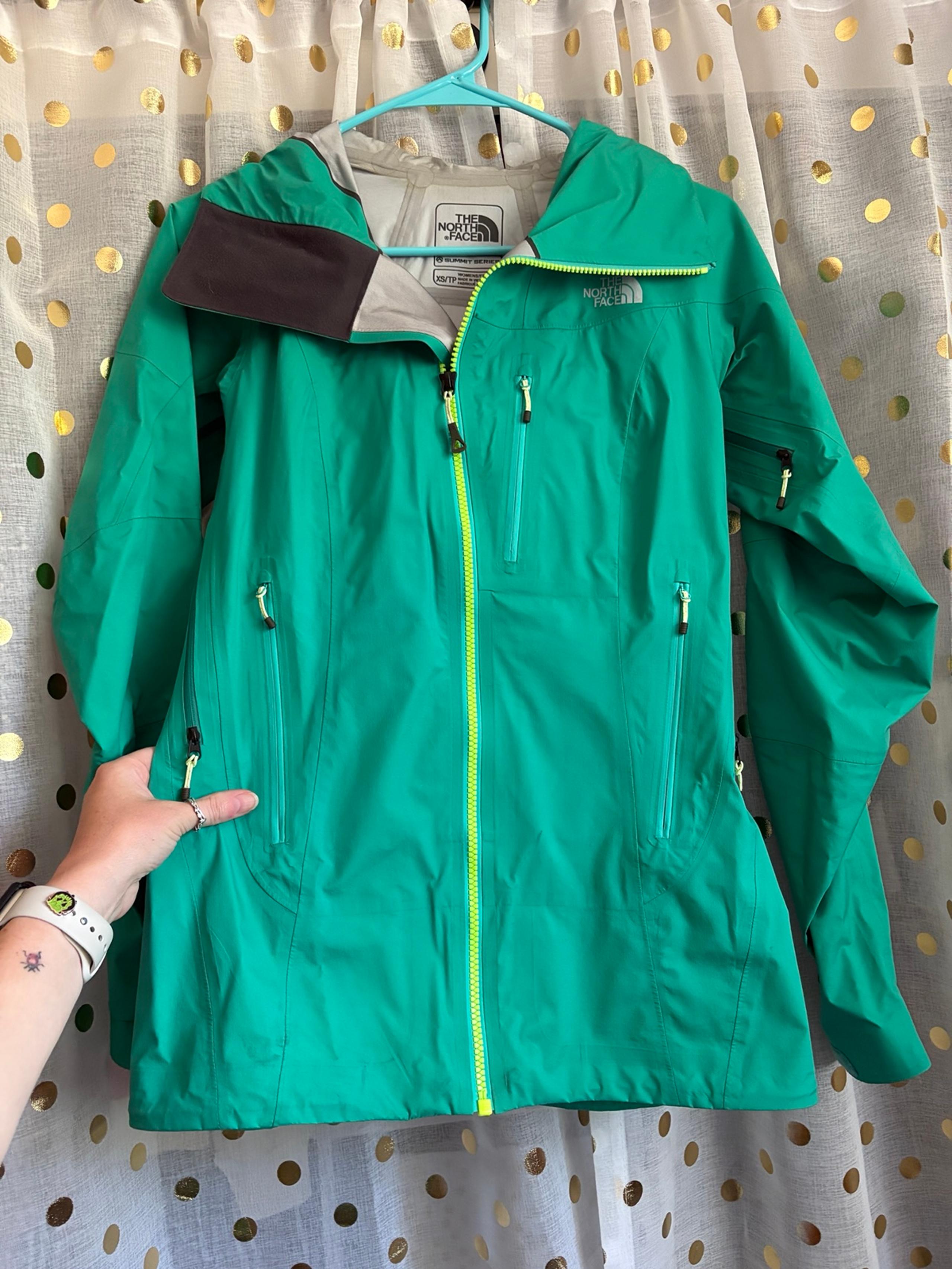 The North Face Rain Jacket XS