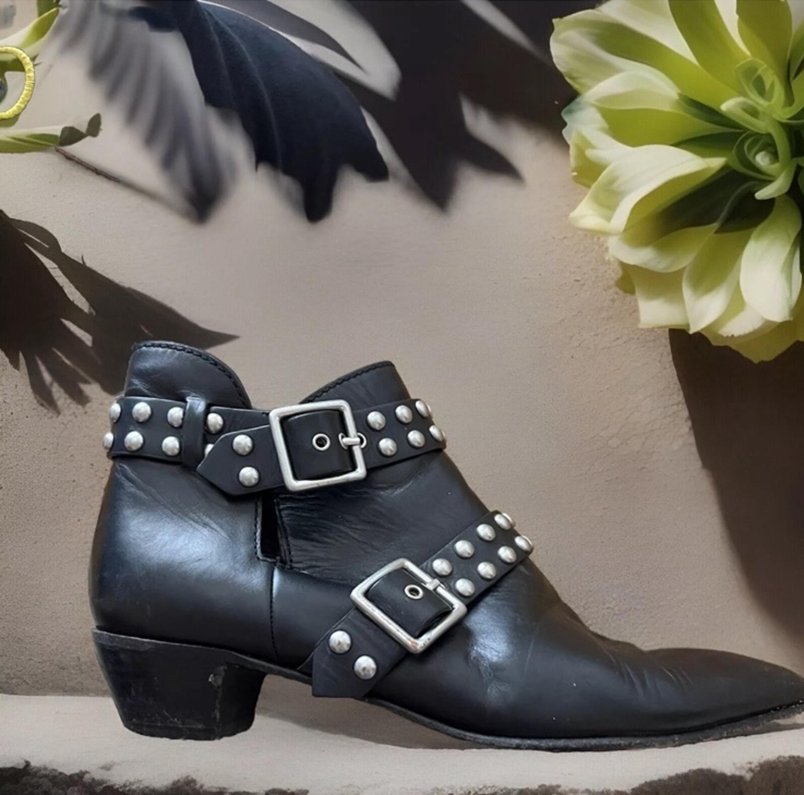 Marc By Marc Jacobs Black Leather Buckle Studded Boots Size 36 1/2 Moto Hipster