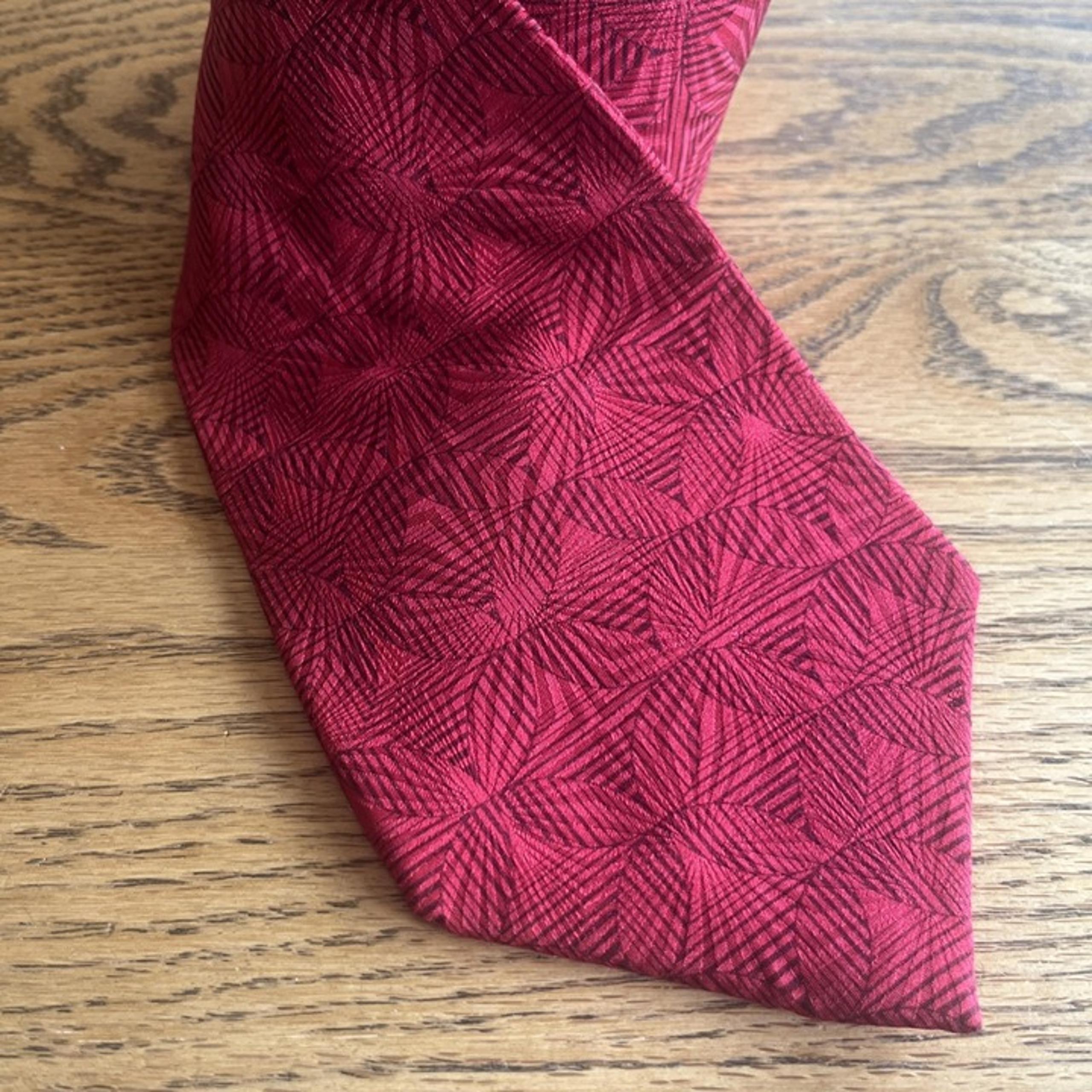 Men MCIV Mallory & Church solid red 100% silk neck tie wide NWOT 4.0 - 55 inches