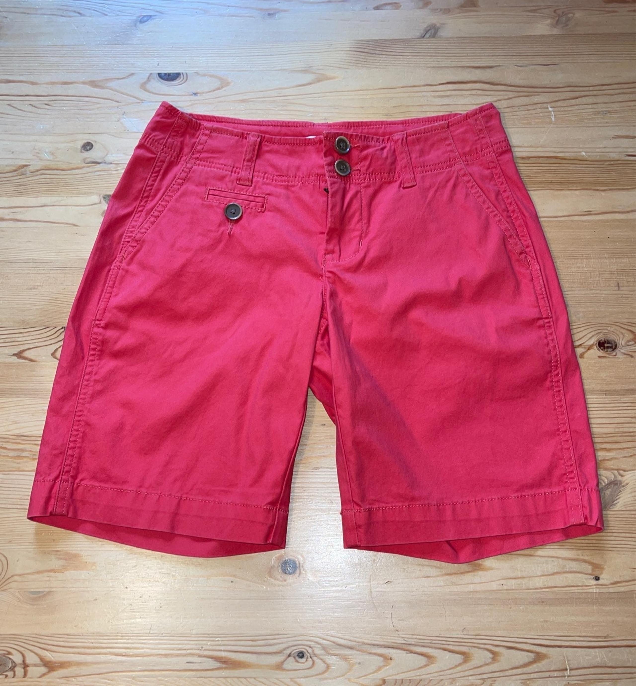 CAbi Coral Flat Front Bermuda Shorts Stretch Size women’s 0 Cotton Blend