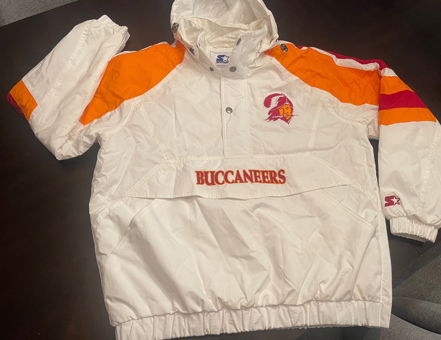 Vintage Tampa bay buccaneers starter pullover 1/2 zip up Vintage Tampa bay buccaneers starter pullover 1/2 zip up