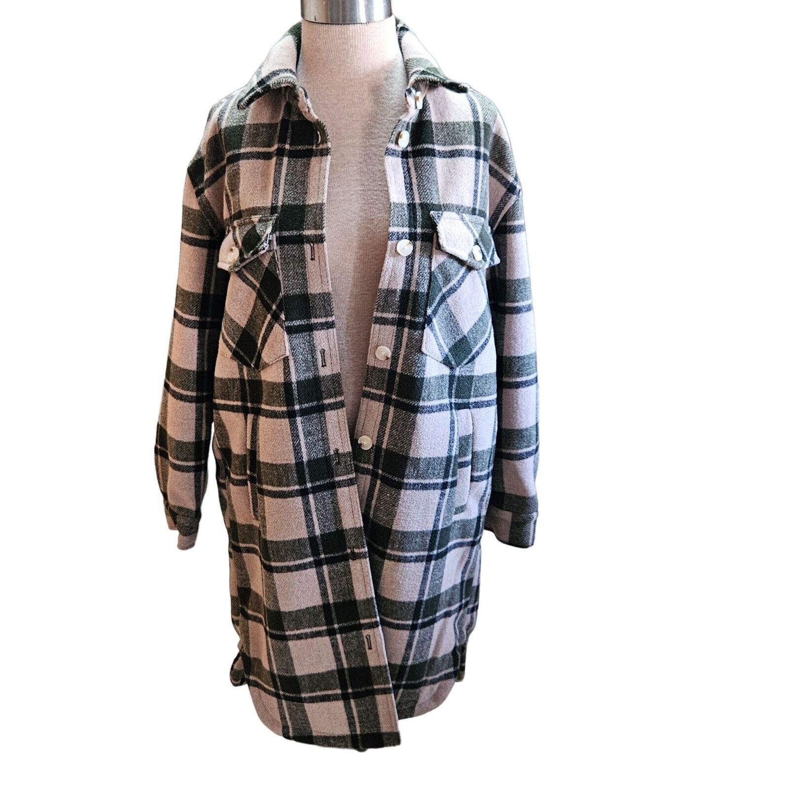 BlankNYC Oversized Green Plaid Flannel Shacket Womens Size M