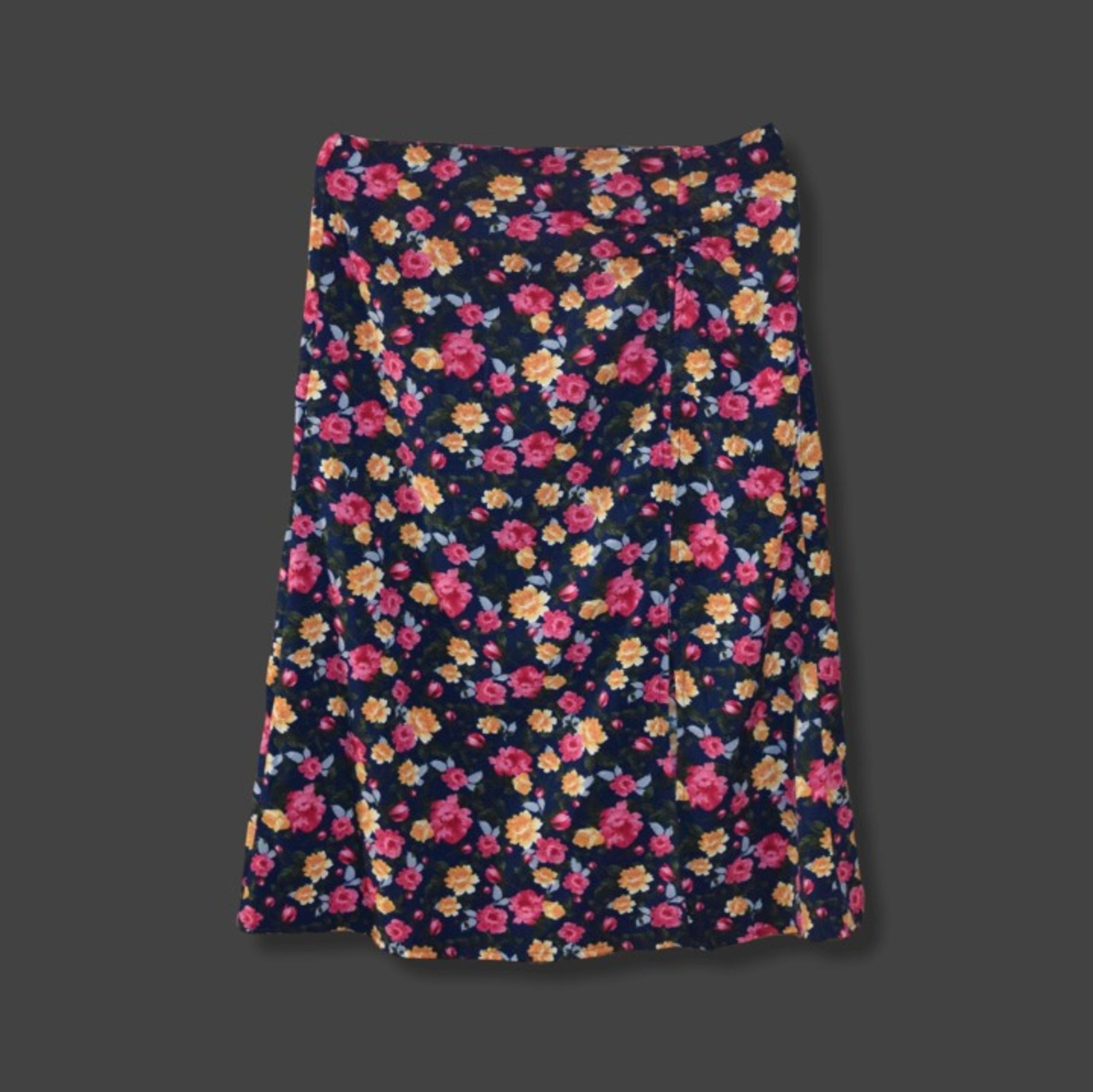 SHEIN Women's Sz L Ruched Drawstring Front Skirt - 2nd picture shows style