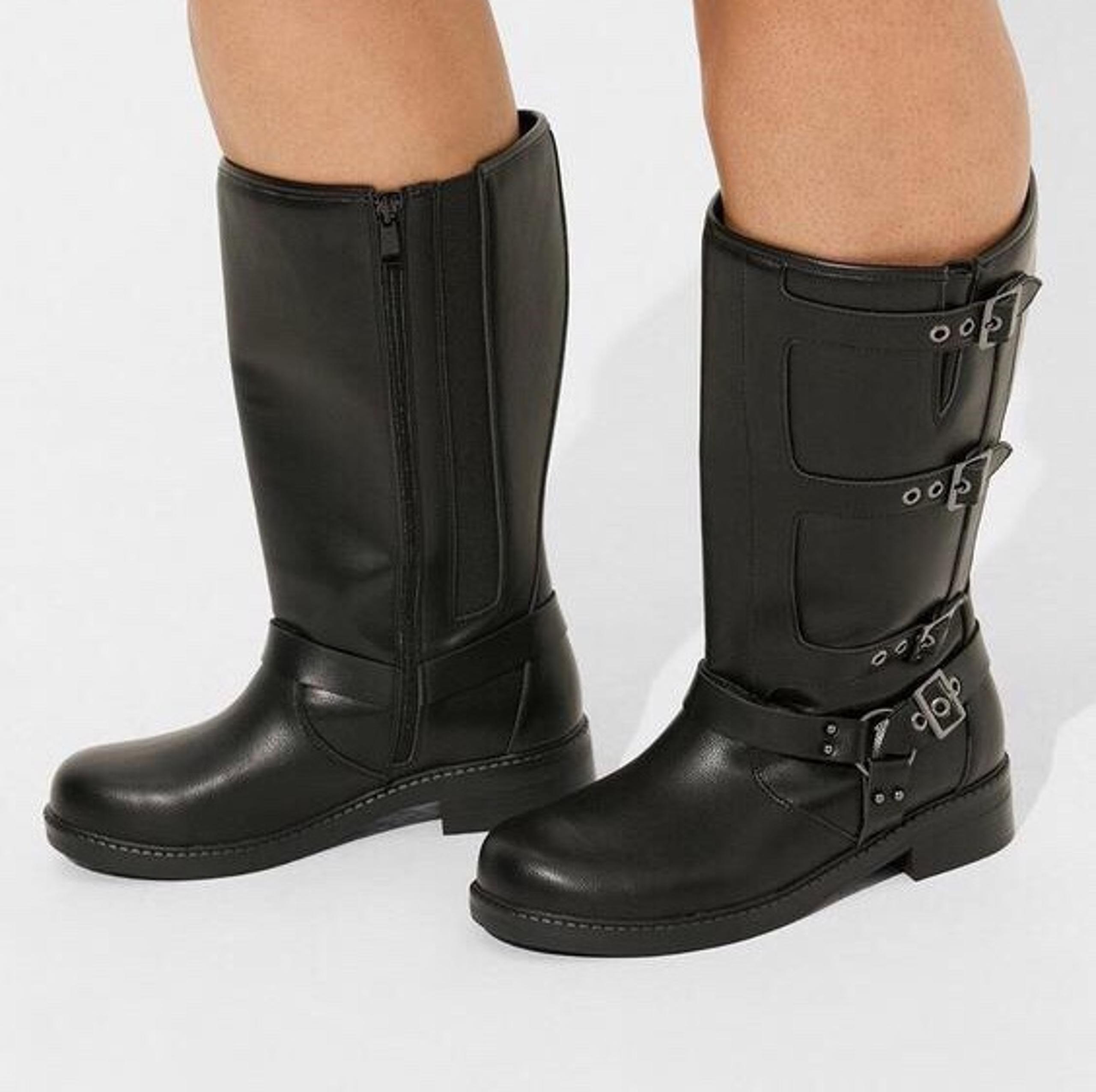 NWT Torrid Multi Buckle Moto Knee Boot (WW) 9.5