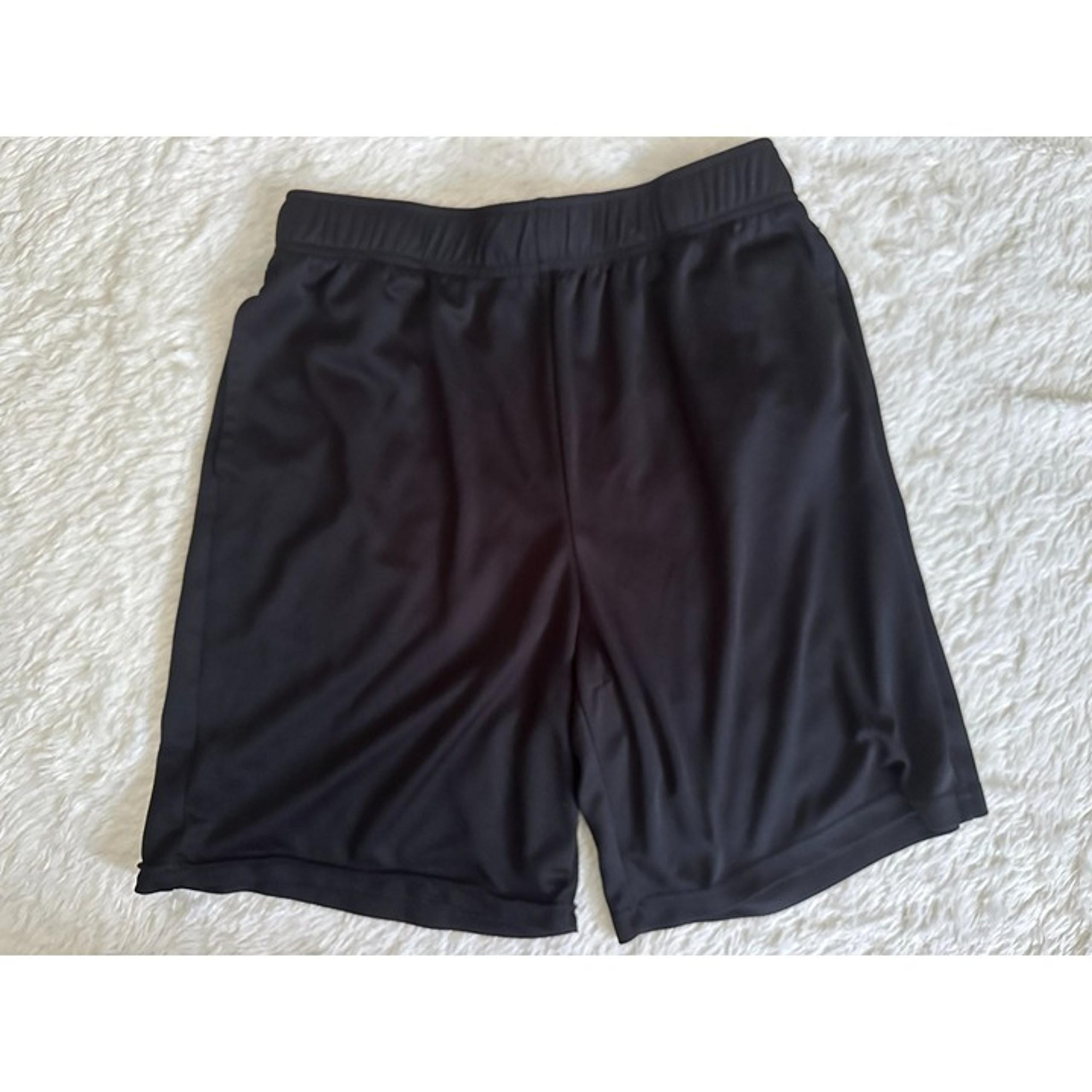 Men's Tek Gear black athletic shorts elastic band Medium