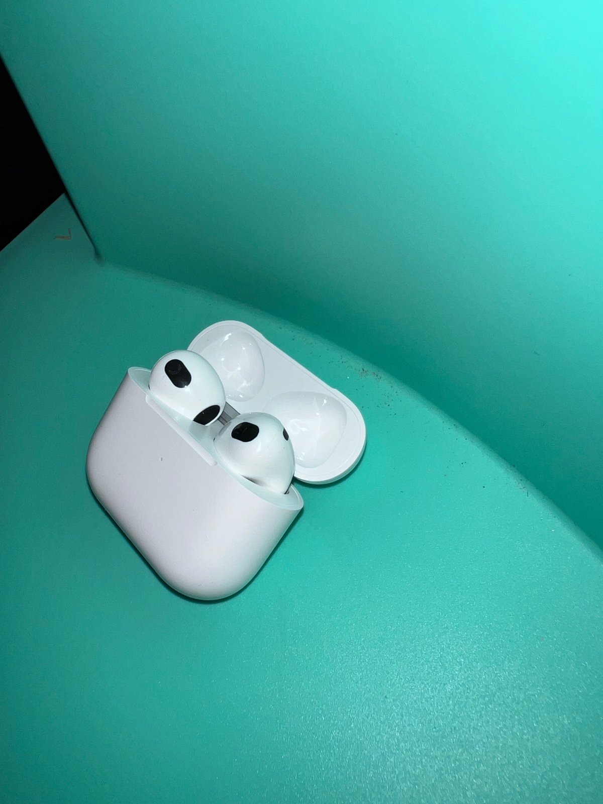 Apple AirPods