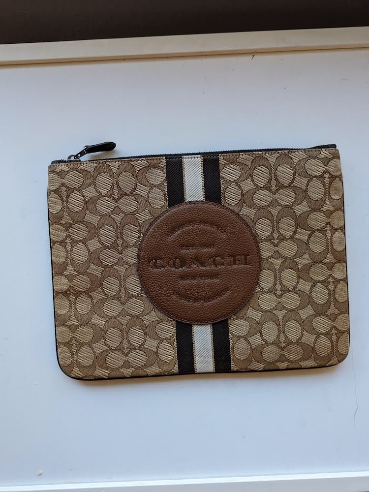 COACH 1988 Signature Jacquard Large Pouch Khaki Multi