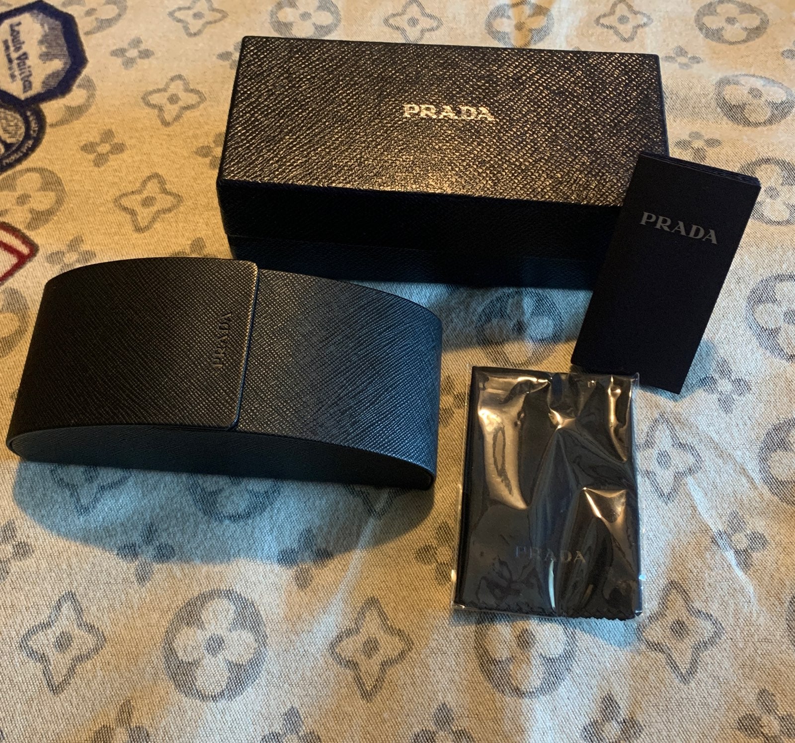 小物 PRADA sunglasses vintage case y2k case Vintage PRADA Sunglasses Brown Oversized Wrap Y2K Womens