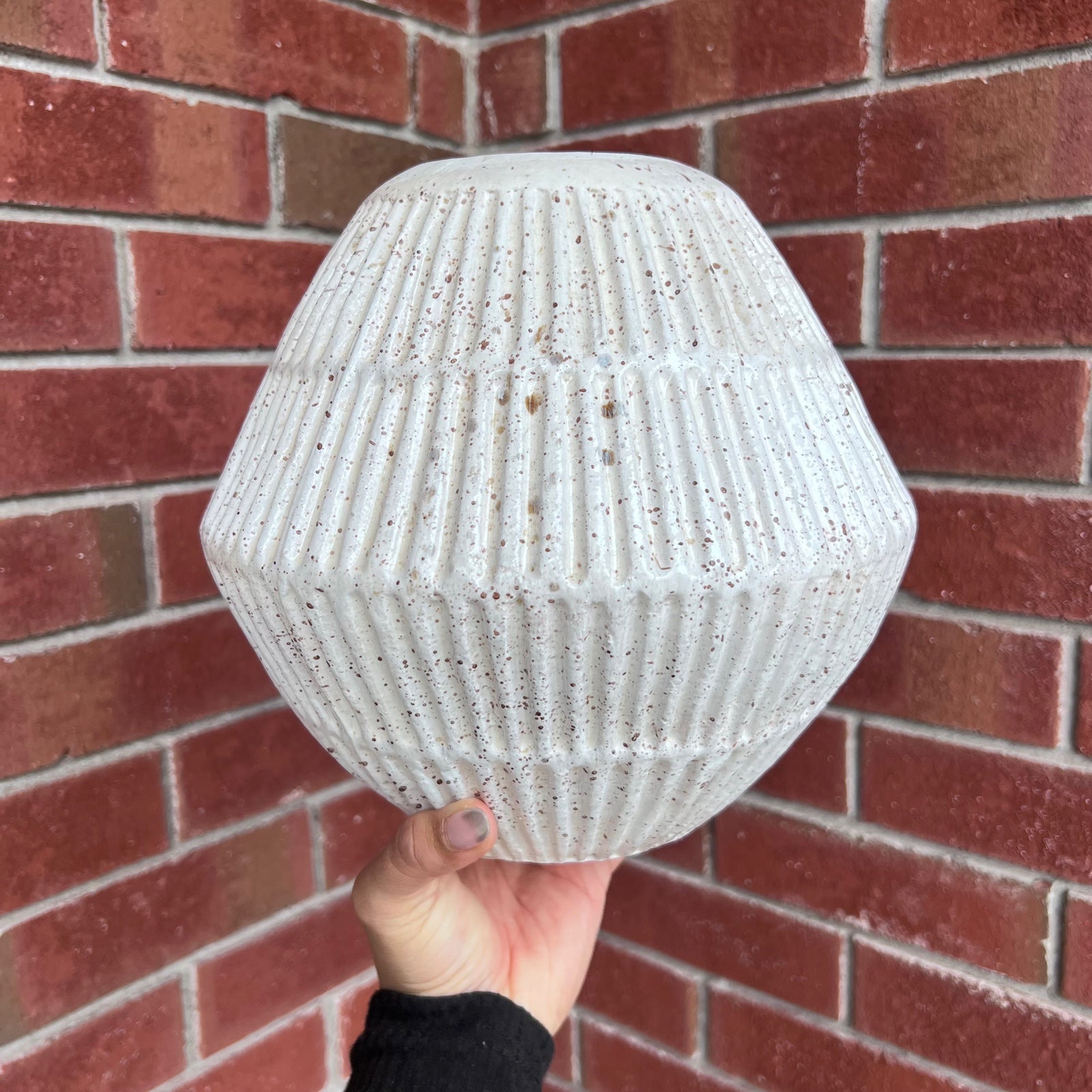 TARGET STUDIO MCGEE LARGE CARVED CREAM VASE