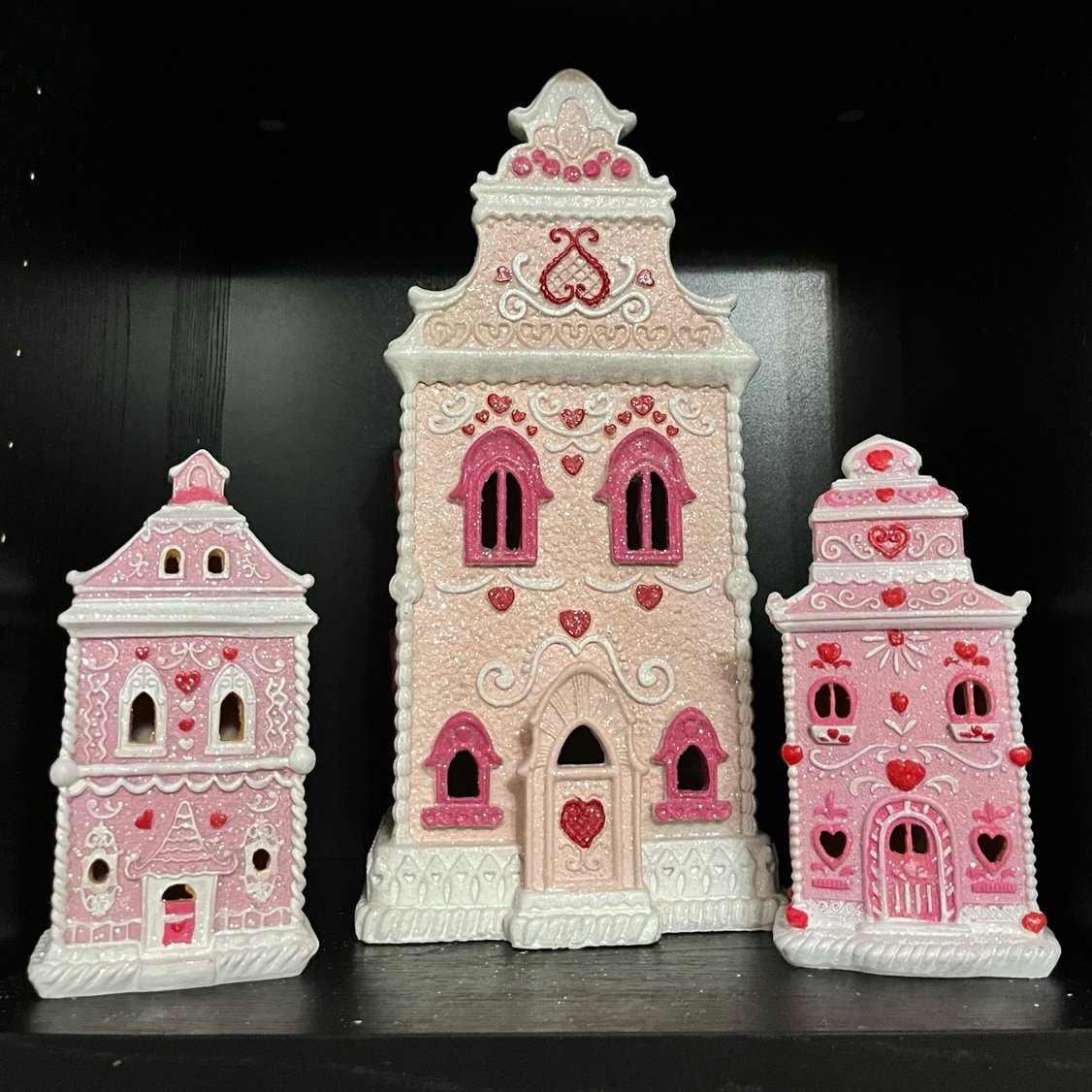 Valentine gingerbread houses