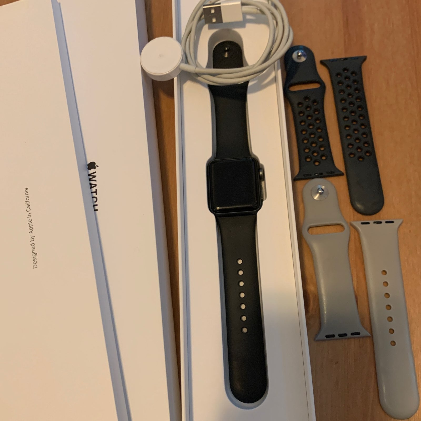Apple Watch Series 3 38mm Aluminum Space