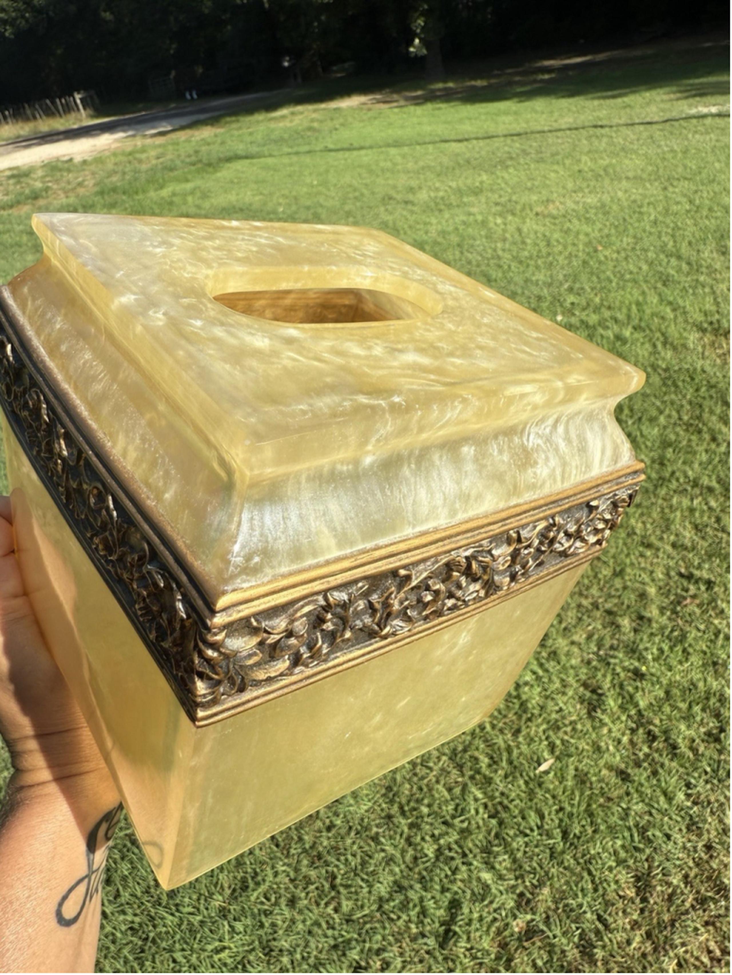 Wamsutta Adagio Bronze & Ivory Faux Marble Pearl Tissue Box Holder Cube Cover