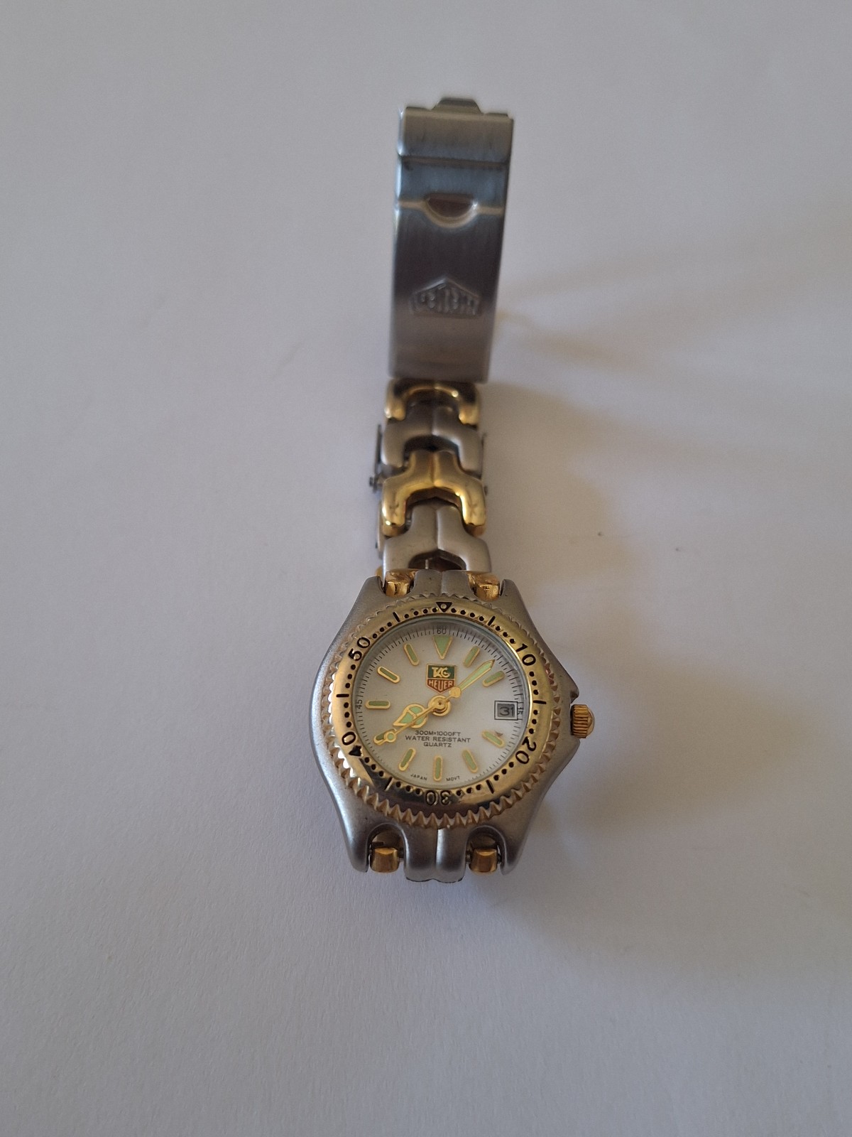 For parts..........TAG Heuer Professional women's watch 300m