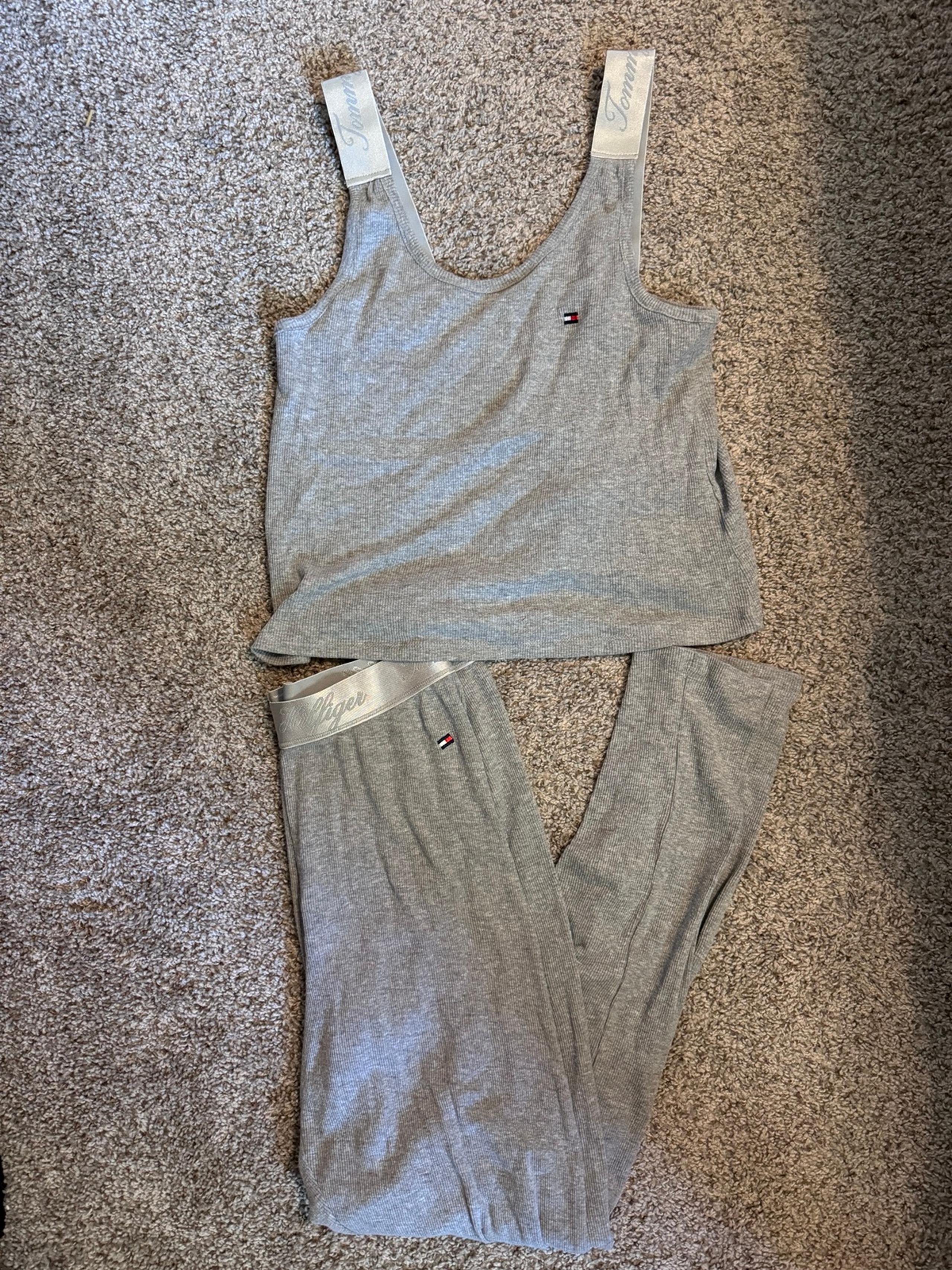 Tommy Hilfiger pajama set
