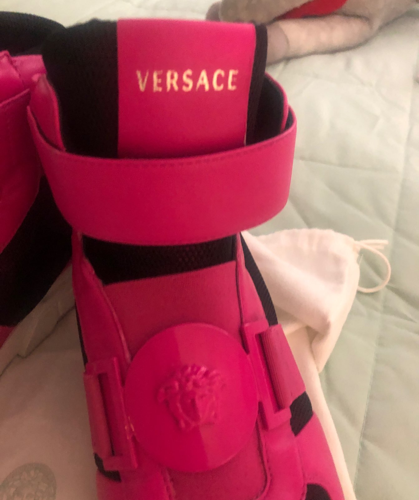 versace-jeans-couture-pink-and