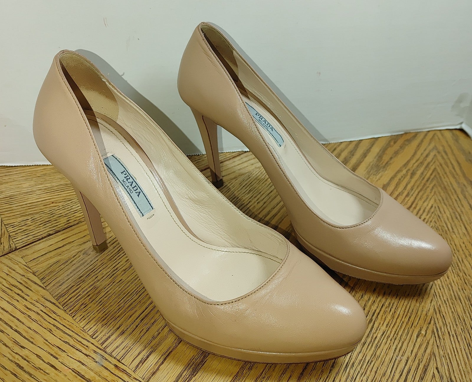 Prada Beige Patent Leather Heels Size 7 or 37.5