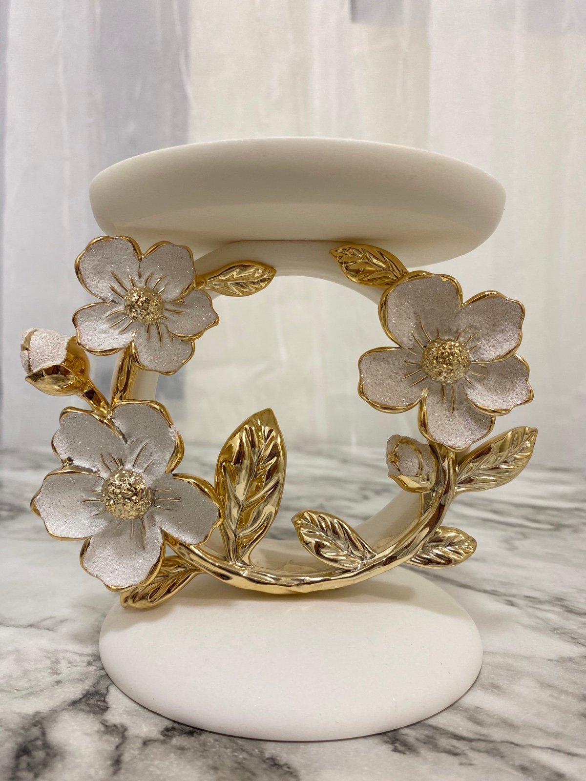 Flower 3 wick candle holder