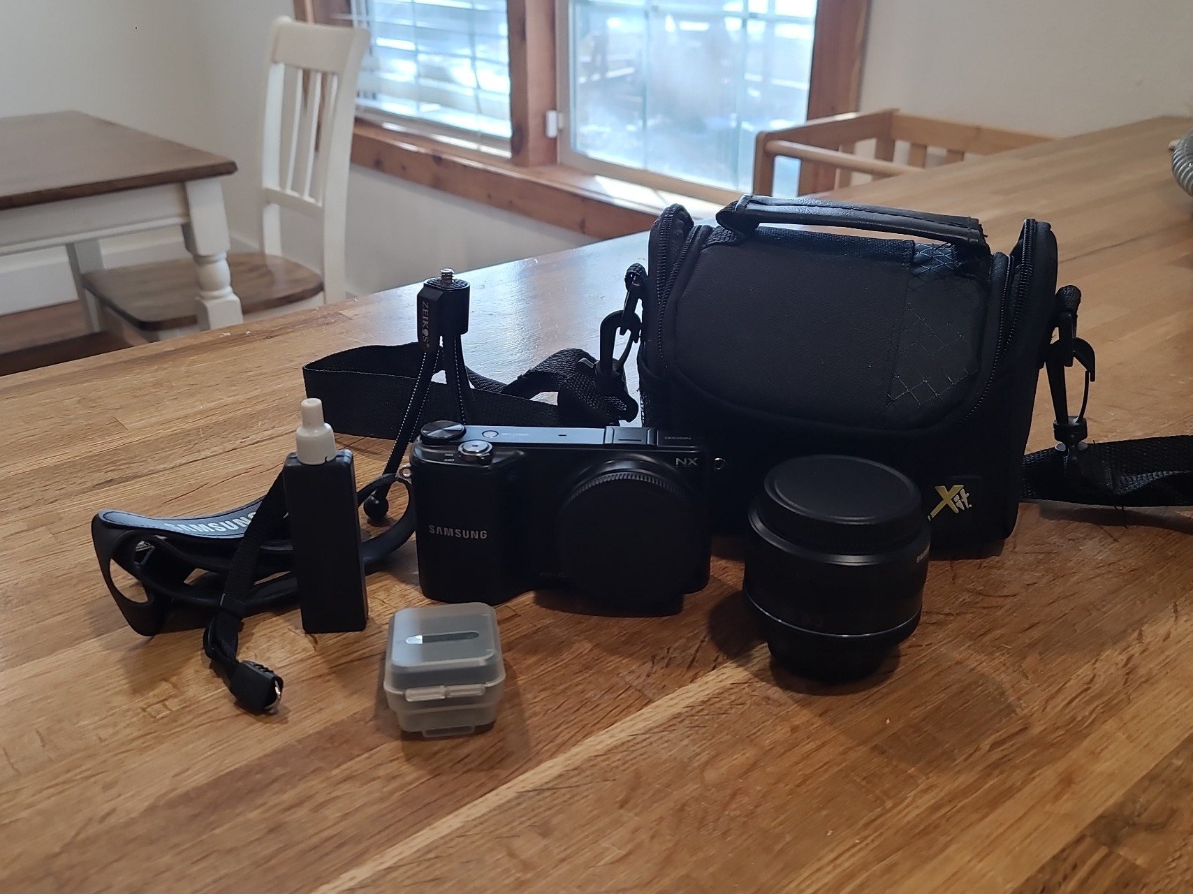Smasung NX 2000 point & shoot Camera