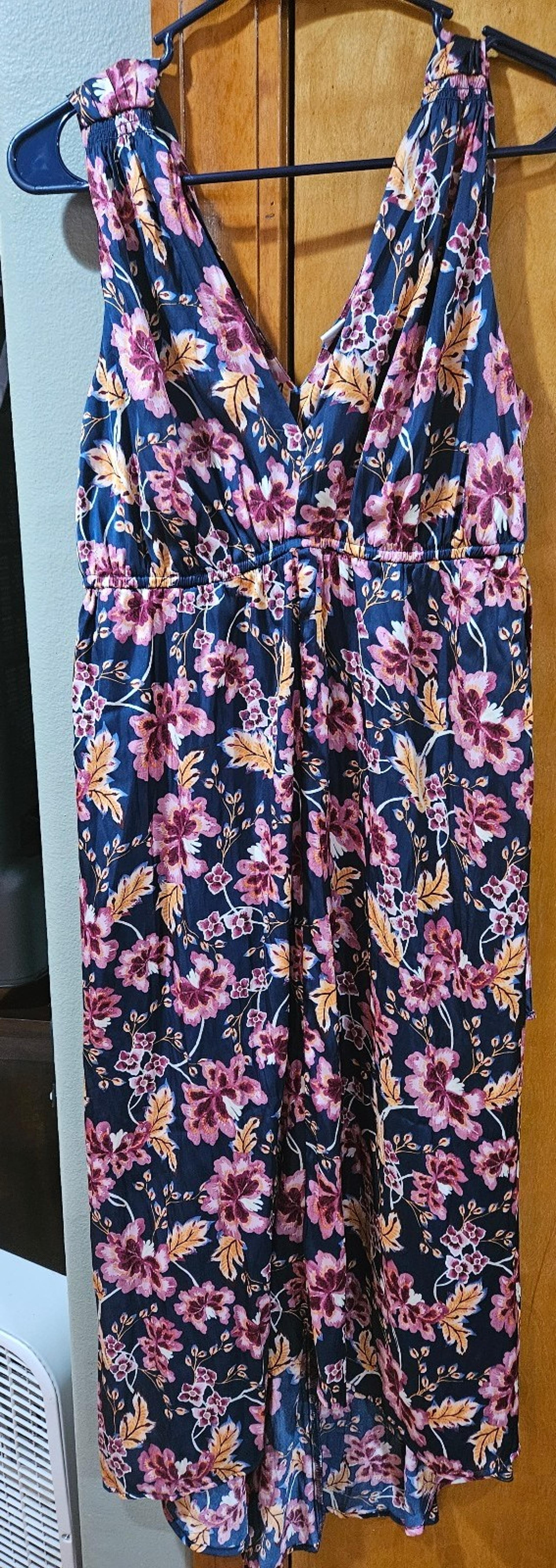 NWT Old Navy Maternity Dress - Small