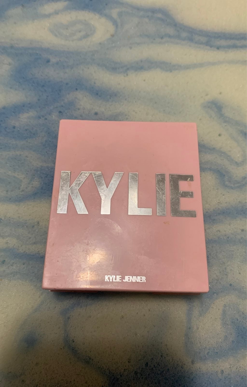 best-selling Kylie Jenner bronzing pressed powder Women best-selling Kylie Jenner bronzing pressed powder Women