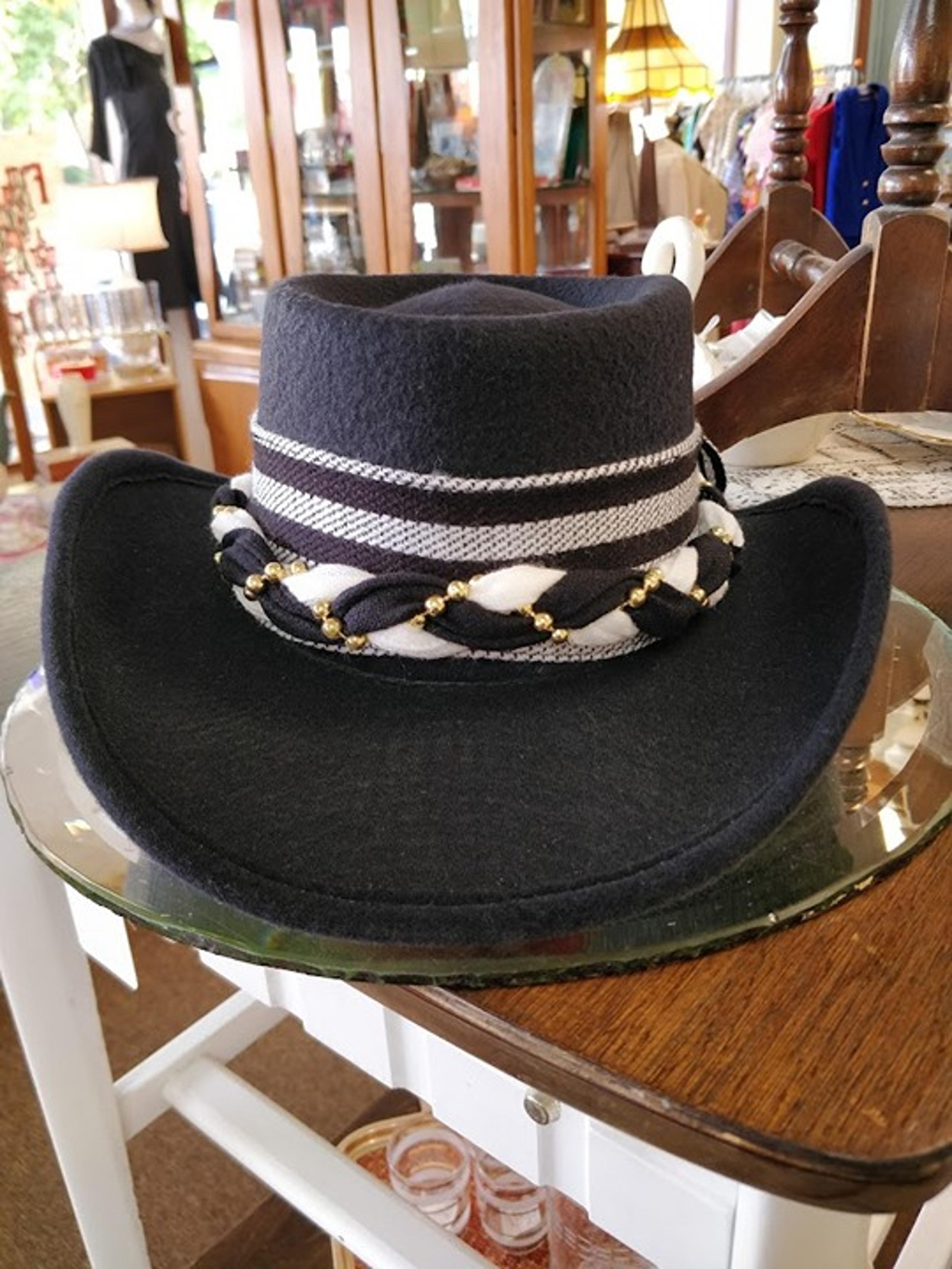 Vintage Pigalle Sombrero Company Western Women's Black Signature Braided Hat
