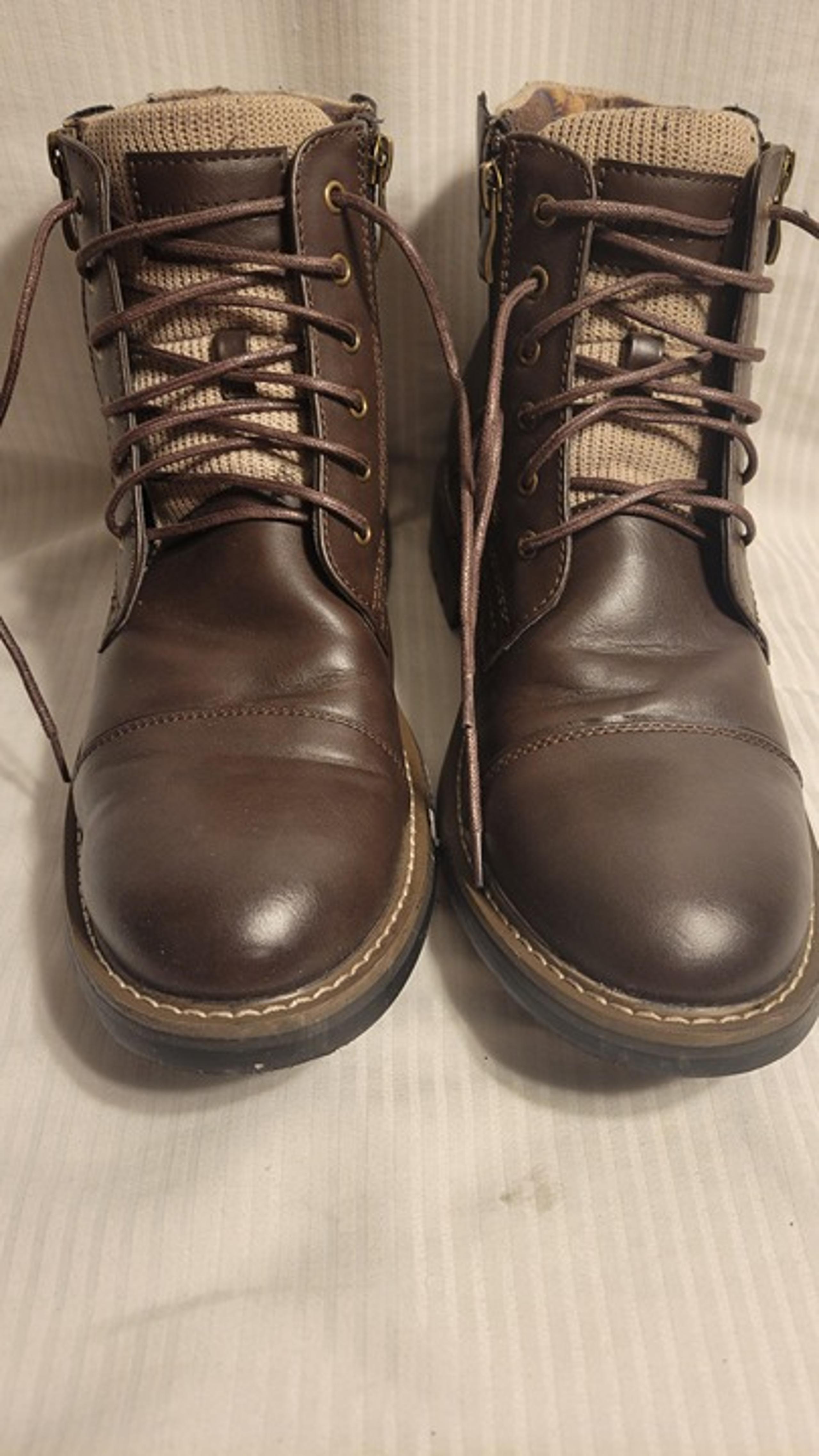 Tommy Hilfiger Men's Industrial Lace-Up Boots Size 10.5